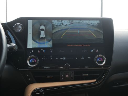 Certified 2022 Lexus NX 450h+ AWD image 26