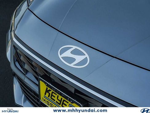 New 2026 Hyundai Elantra SE FWD image 9