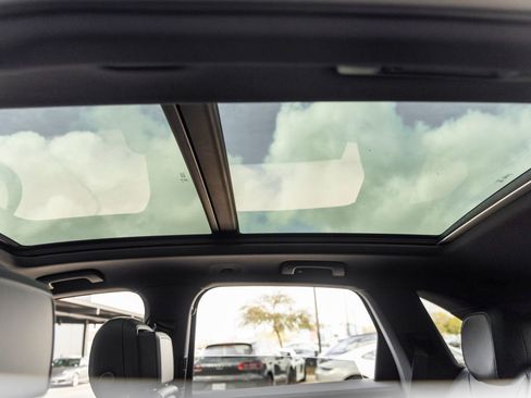 New 2026 Porsche Cayenne S image 25