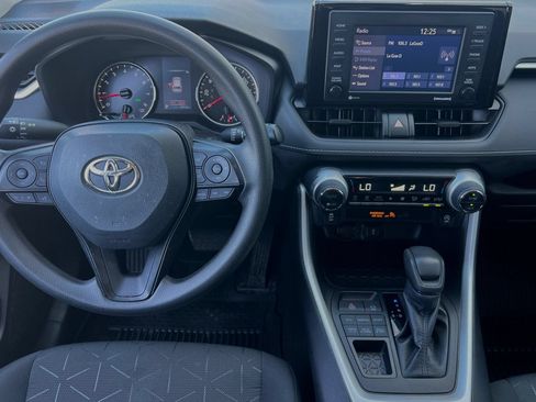 Certified 2022 Toyota RAV4 XLE AWD/4WD image 11