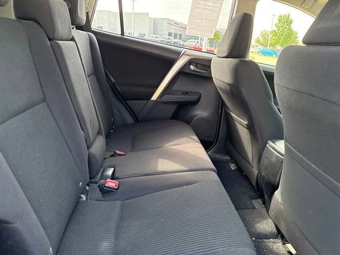 Used 2015 Toyota RAV4 XLE AWD/4WD image 16