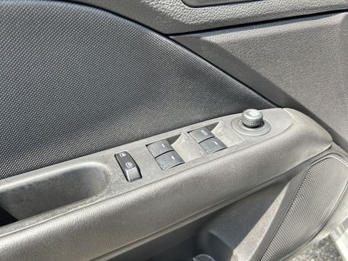 Used 2010 Ford Fusion SE FWD image 10