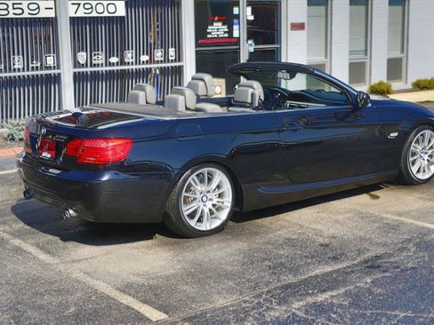 Used 2013 BMW 335i Convertible RWD image 19