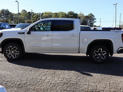 New 2026 GMC Sierra 1500 SLE w/ X31 Off-Road Package AWD/4WD image 5
