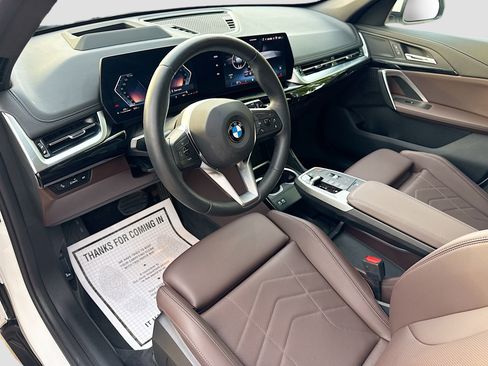 Used 2025 BMW X1 xDrive28i w/ Technology Package image 25