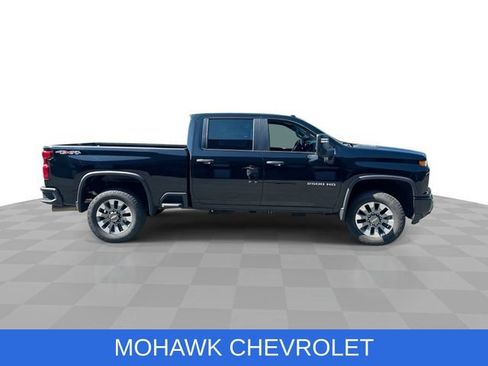 Used 2024 Chevrolet Silverado 2500 Custom w/ Custom Value Package AWD/4WD image 9