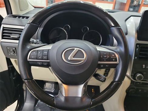 Used 2023 Lexus GX 460 Premium image 15