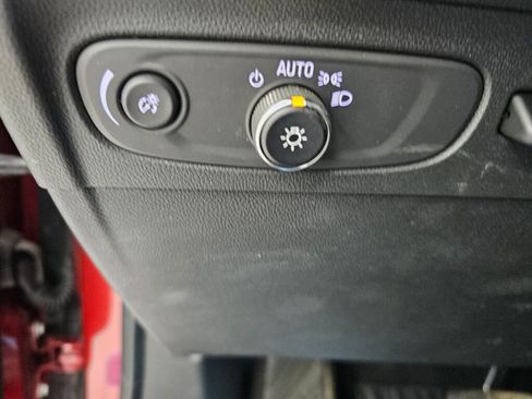 Used 2023 Buick Envision Avenir AWD/4WD image 26