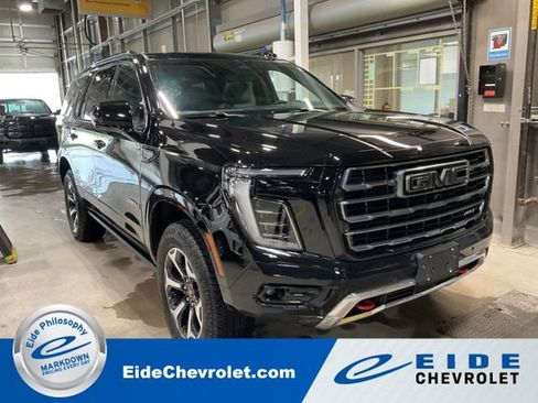 Used 2026 GMC Yukon AT4 w/ AT4 Premium Package AWD/4WD image 1