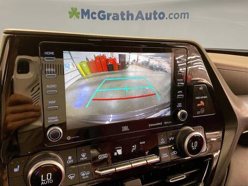 Used 2021 Toyota Highlander XSE AWD/4WD image 26