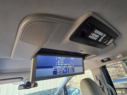 Used 2014 Honda Odyssey Touring Elite image 12