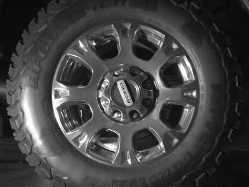 Used 2021 Ford F250 Lariat w/ Chrome Package AWD/4WD image 8