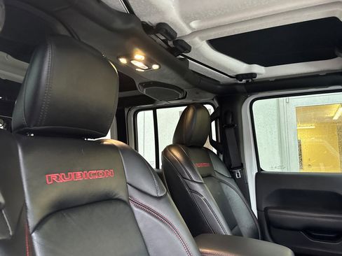 Used 2019 Jeep Wrangler Unlimited Rubicon image 17