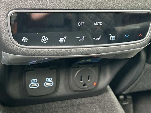 New 2026 Genesis GV70 3.5T Sport Prestige AWD/4WD image 25