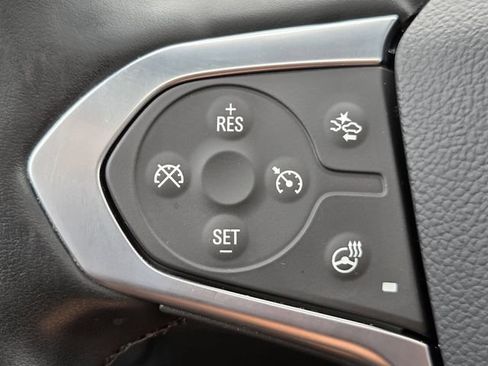 Certified 2023 Chevrolet Traverse Premier w/ Redline Edition FWD image 24
