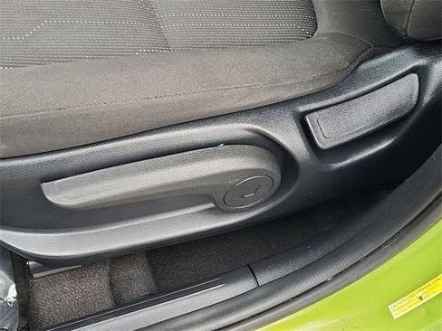 Used 2021 Hyundai Venue SE image 21