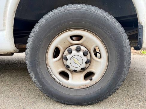 Used 2008 Chevrolet Express 2500 Extended RWD image 22