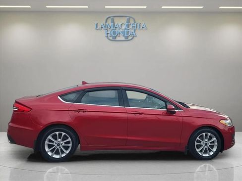 Used 2020 Ford Fusion SE FWD image 6