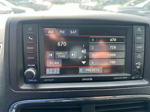 Used 2017 Dodge Grand Caravan SE FWD image 15