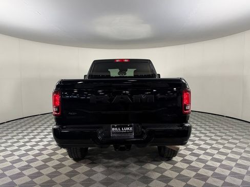 Used 2026 RAM 2500 Big Horn AWD/4WD image 9