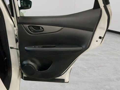 Used 2020 Nissan Rogue Sport S FWD image 40