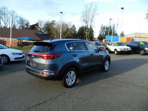 Used 2018 Kia Sportage LX image 8