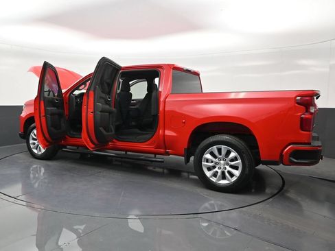 Used 2022 Chevrolet Silverado 1500 Custom w/ LPO, Dark Essentials Package RWD image 31