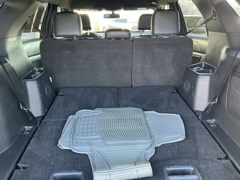 Used 2017 Ford Explorer XLT w/ Equipment Group 202A image 16