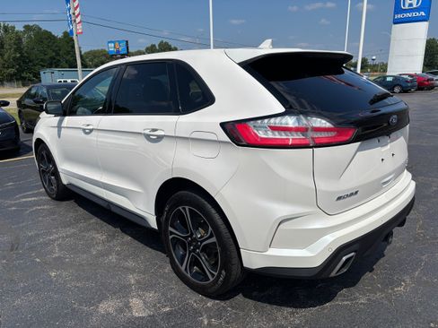 Used 2019 Ford Edge ST w/ Convenience Package AWD/4WD image 8