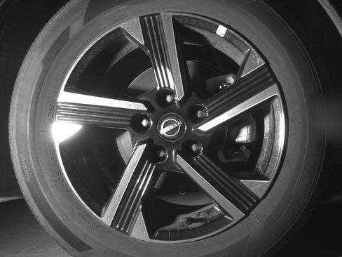 Used 2025 Nissan Sentra SV FWD image 13