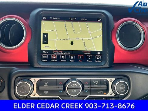 Used 2021 Jeep Wrangler Unlimited Rubicon AWD/4WD image 37