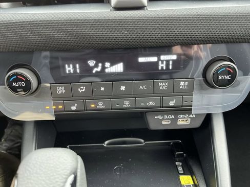 New 2026 Subaru Outback Premium image 19