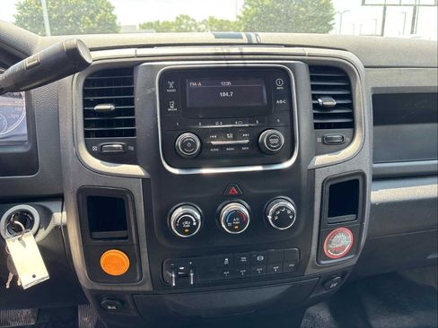 Used 2016 RAM 3500 Tradesman w/ Ambulance Prep Group RWD image 17