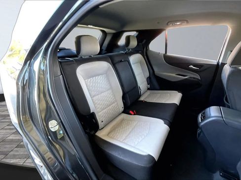 Used 2019 Chevrolet Equinox LT FWD image 22