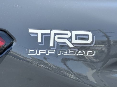 Used 2025 Toyota Tacoma TRD Off-Road image 15