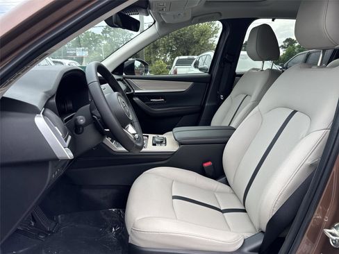 New 2026 MAZDA CX-70 3.3 Turbo w/ Premium Package AWD/4WD image 11