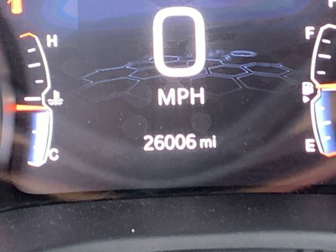 Used 2025 Jeep Compass Limited image 9