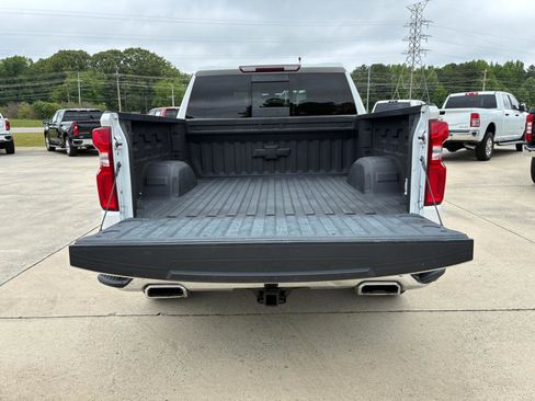 Used 2021 Chevrolet Silverado 1500 LTZ AWD/4WD image 31