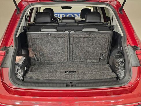Used 2021 Volkswagen Tiguan S image 35