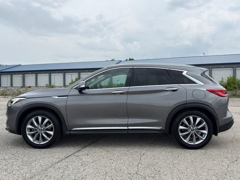 Used 2019 INFINITI QX50 Essential w/ Premium Heat Package AWD/4WD image 9