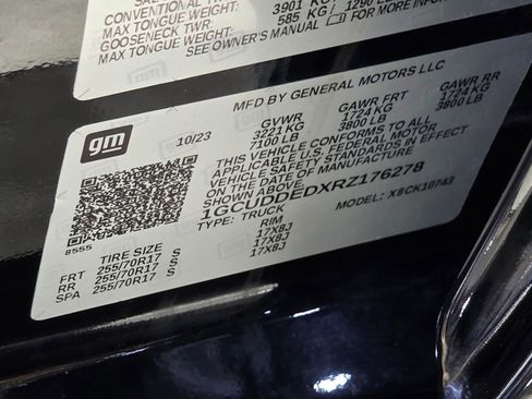 Used 2024 Chevrolet Silverado 1500 LT w/ Protection Package image 37