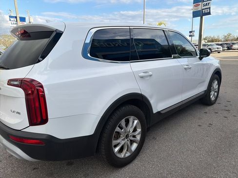 Used 2021 Kia Telluride LX image 5