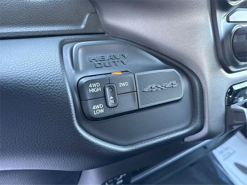 Used 2024 RAM 2500 Big Horn image 33