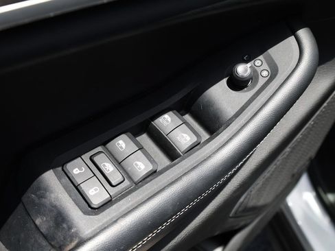 Used 2022 Jeep Grand Cherokee Limited RWD image 9