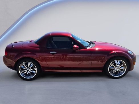 Used 2010 MAZDA MX-5 Miata Grand Touring w/ Premium Pkg RWD image 6