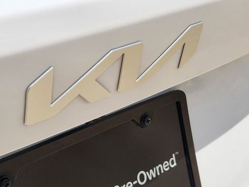 Certified 2023 Kia Sorento SX FWD image 11