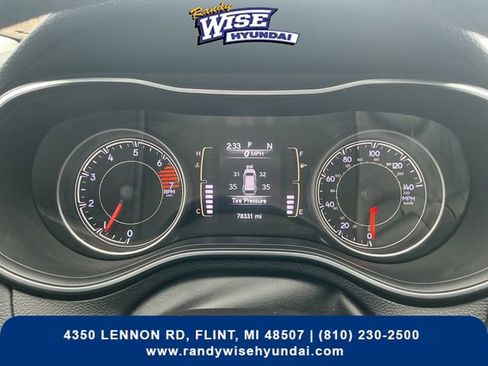 Used 2020 Jeep Cherokee Latitude Plus AWD/4WD image 18
