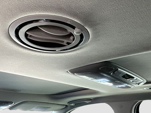 Used 2022 Kia Telluride EX w/ EX Premium Package image 26