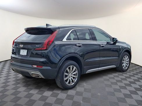 Used 2022 Cadillac XT4 Premium Luxury w/ Safety Alert Package AWD/4WD image 4