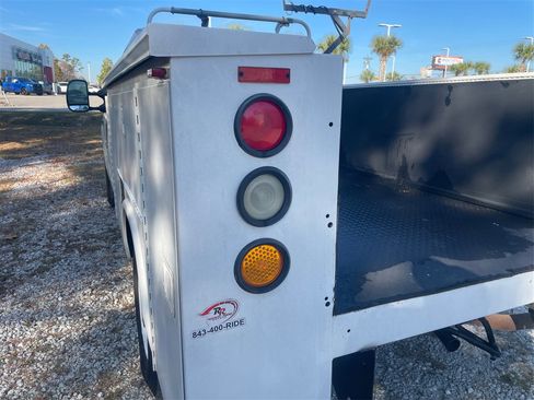 Used 2004 Ford F250 XL image 32